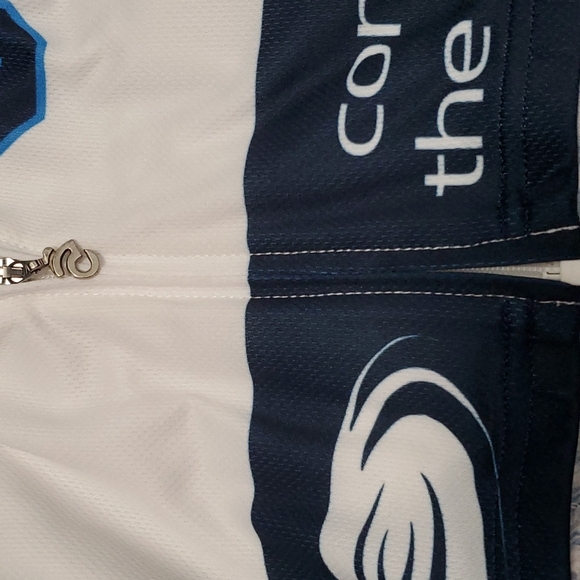 Champ-sys Hooks cycling jersey, womens size M, previously loved, great condition - Picture 5 of 5